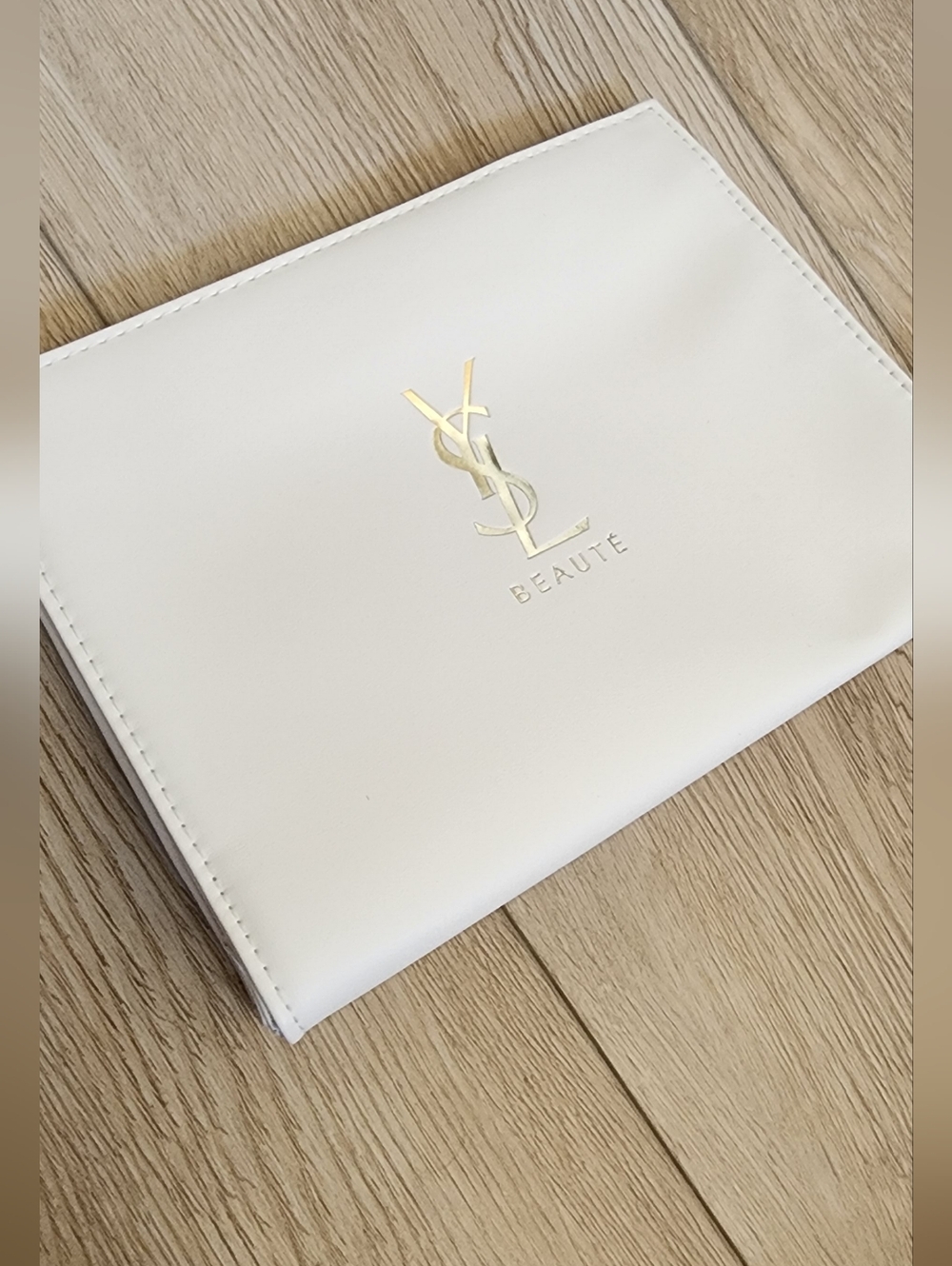 New Ysl Set Beauty White Makeup Pouch Clutch Bag + Gift Mini Edp Libre - Picture 8 of 8